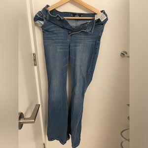 Selling Hollister high rise flare jeans